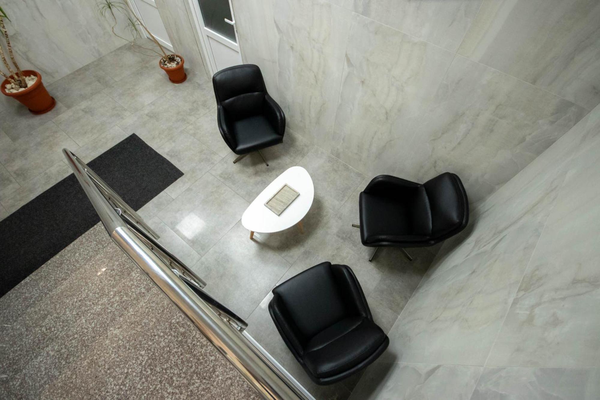 Astar Apartments - Small Rădăuţi Extérieur photo